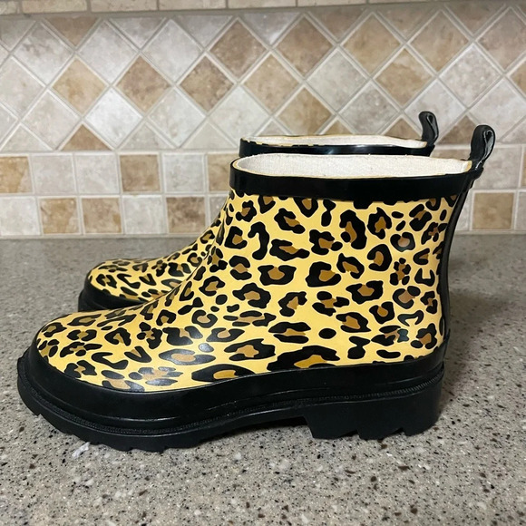 Via Rosa Women’s Leopard Print Ankle Height Rain Boots Size 6 - Picture 4 of 10